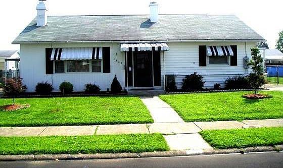 1st image of 2205 Nora St
