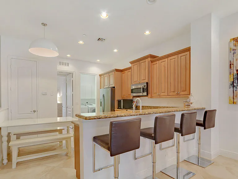 4711 Artesa Way E — Photo 6