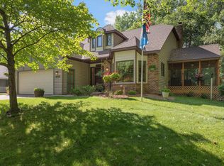 1053 Mallard Ln, Lino Lakes, MN 55014