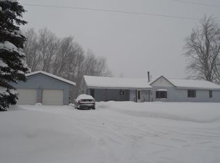 01177 Country Club Rd, Boyne Falls, MI 49713