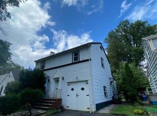 255 E 4th Ave, Roselle, NJ 07203