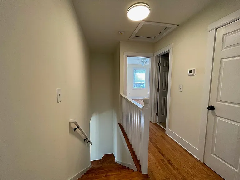 65 Lester St — Photo 16