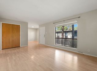 1601 Pennsylvania St NE UNIT R16, Albuquerque, NM 87110