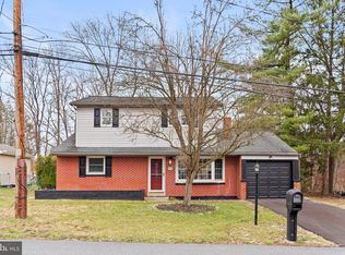 1517 Embassy Dr, Harrisburg, PA 17109