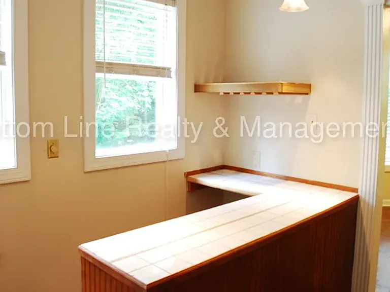 7800 Ocala Rd #B — Photo 14