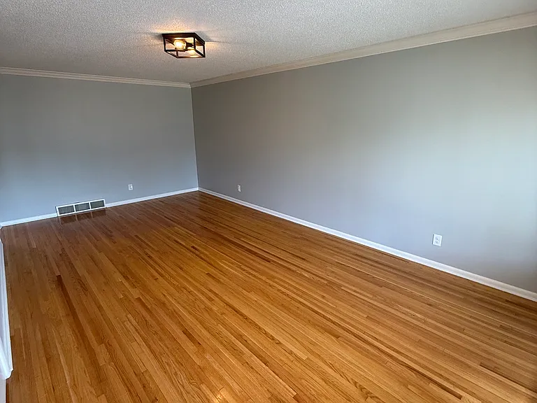 5709 France Ave S — Photo 2