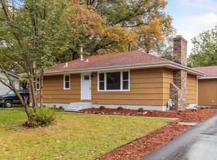 260 Galaxy Dr, Circle Pines, MN 55014