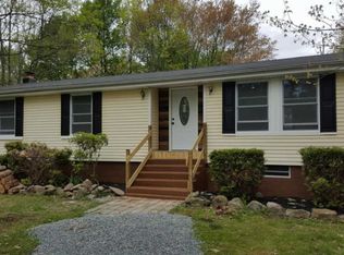 344 Butz Ln, Scotrun, PA 18355