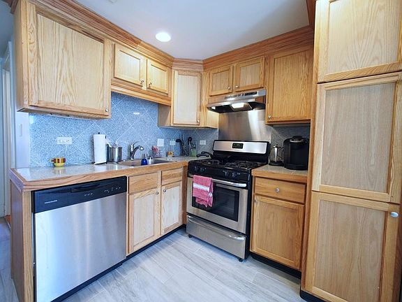 KITCHEN DETAIL