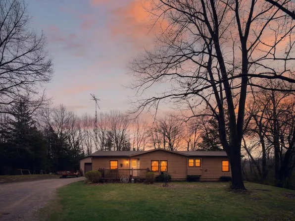 11583 Patch Rd, Clarklake, MI 49234