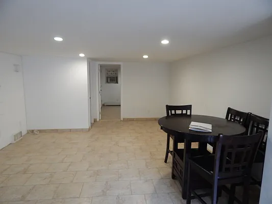 Rented by Capri Jet Realty Corp | media 13