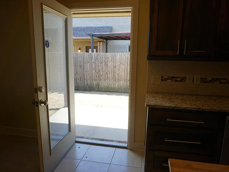 905 Veranda Pl — Photo 11