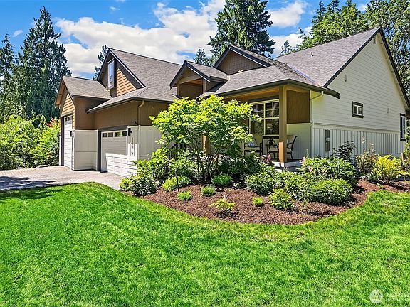 2nd image of 14917 196th Avenue SE