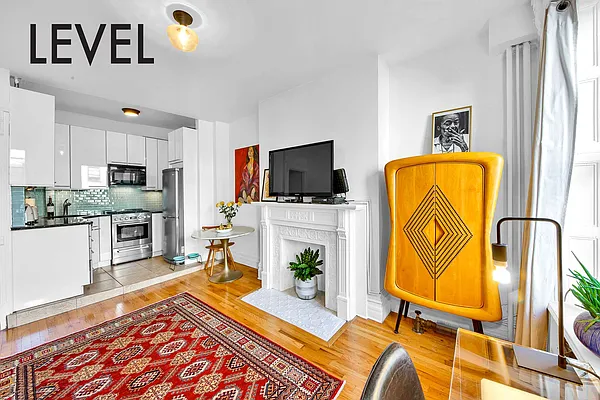 Sold by Level Group | media 11