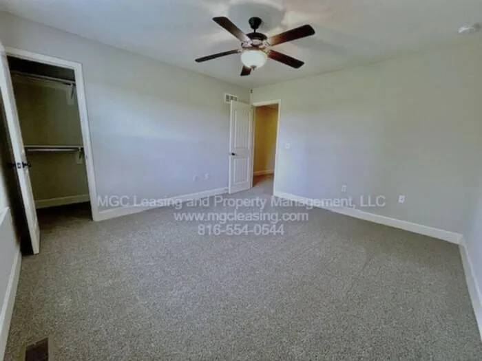 130 Barberry Ln — Photo 11