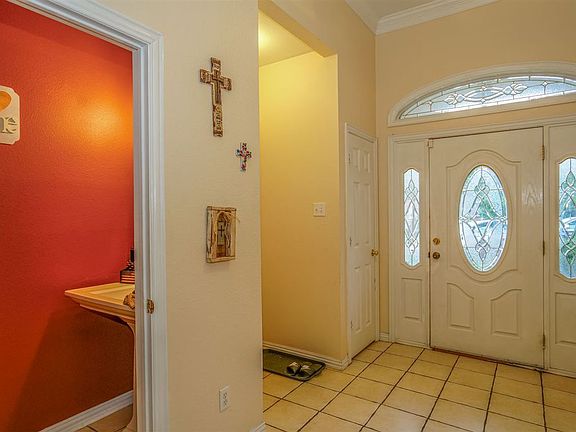 4th image of 3704 Bill Owens Pkwy
