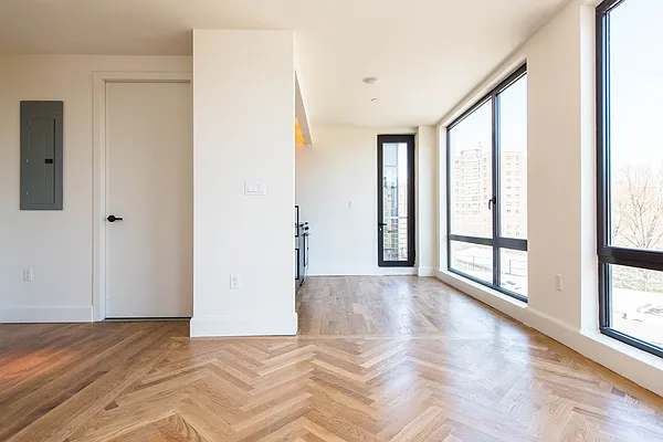 Rented by Nooklyn NYC LLC | media 121