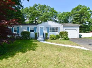 44 Thyme Ln, Springfield, MA 01129