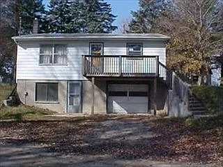 9427 Lost Trail Dr photo 1