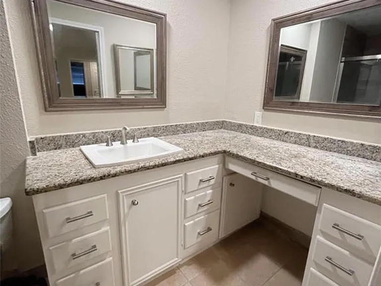 11223 Willow Field Dr — Photo 4
