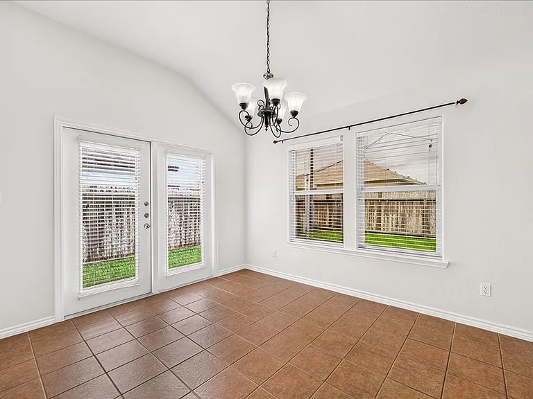 3810 Los Arroyos — Photo 14