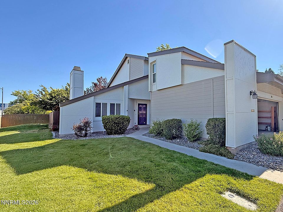 1st image of 304 Lorraine Ct