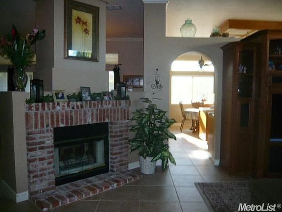 5th image of 1503 Dunford Way