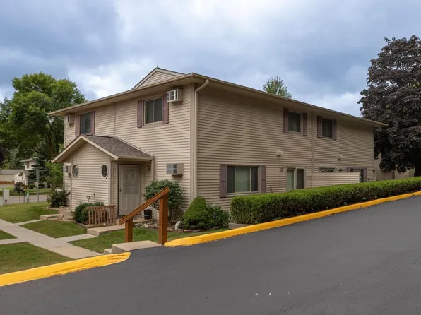 11 Meadow Run Dr SW APT B, Rochester, MN 55902