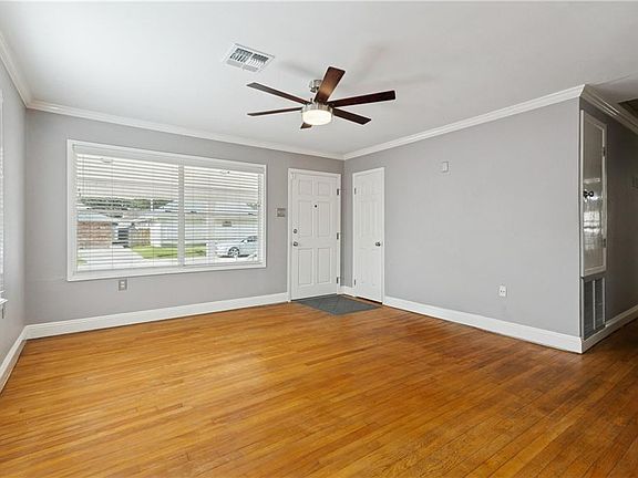 3rd image of 429 Aris Ave