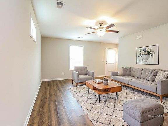 3rd image of 335 Noble Ln