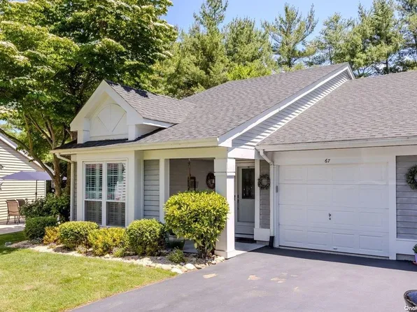 67 Glen Drive #67, Ridge, NY 11961