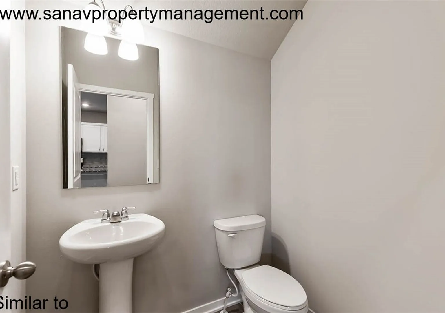 Modern 4-Bedroom Home in Prairie Trail | 2408 SW Plaza Parkway — Photo 4