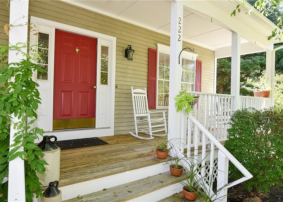 1st image of 222 Orchard Woods Dr