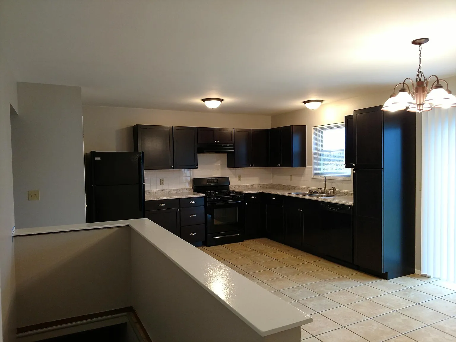 3056 Valley Vista Dr N — Photo 2
