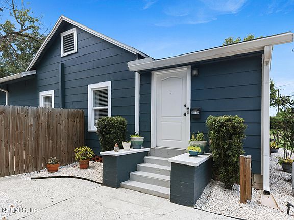 2nd image of 1574 HAMILTON Street