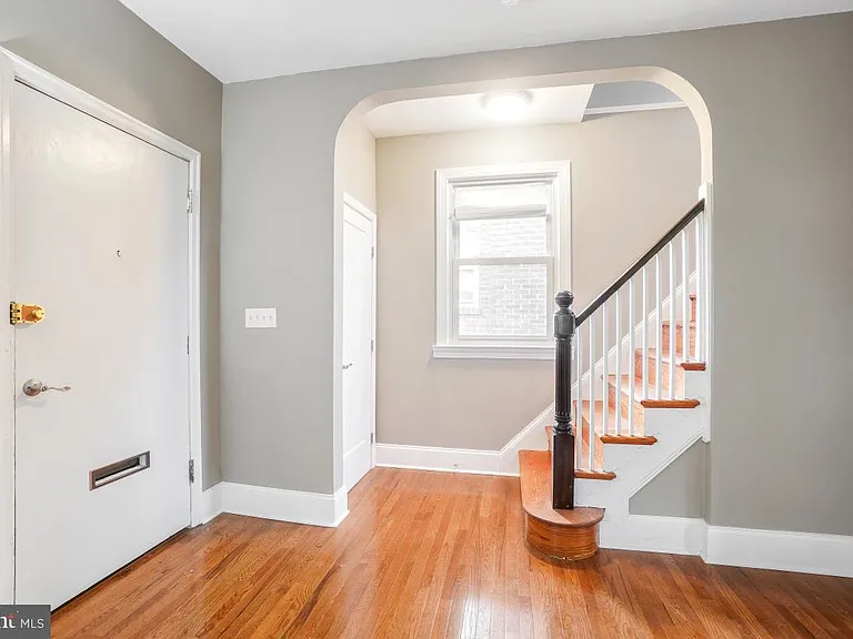 2615 Otis St NE — Photo 24