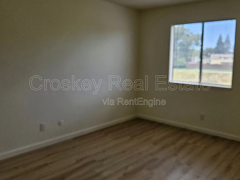 1349 Tree Garden Pl — Photo 13