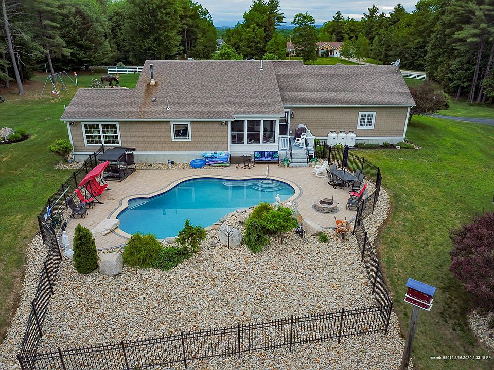 1st image of 36 Brocklebank Dr