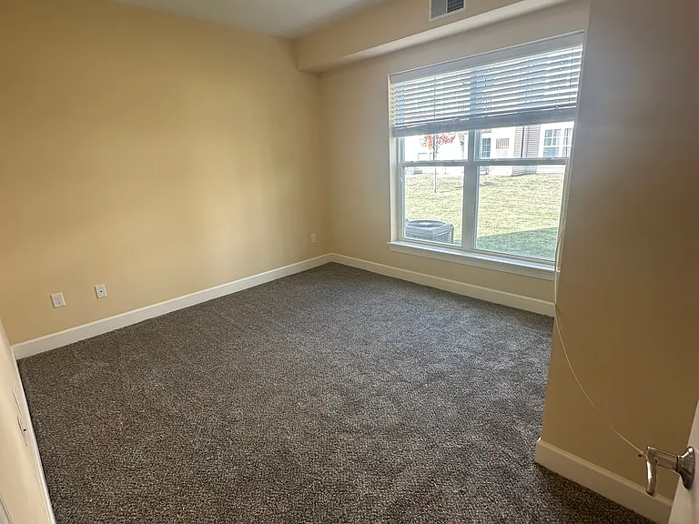 Dockside Village Apartments — Photo 100