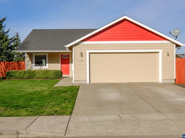 1103 Filbert St, Brownsville, OR 97327