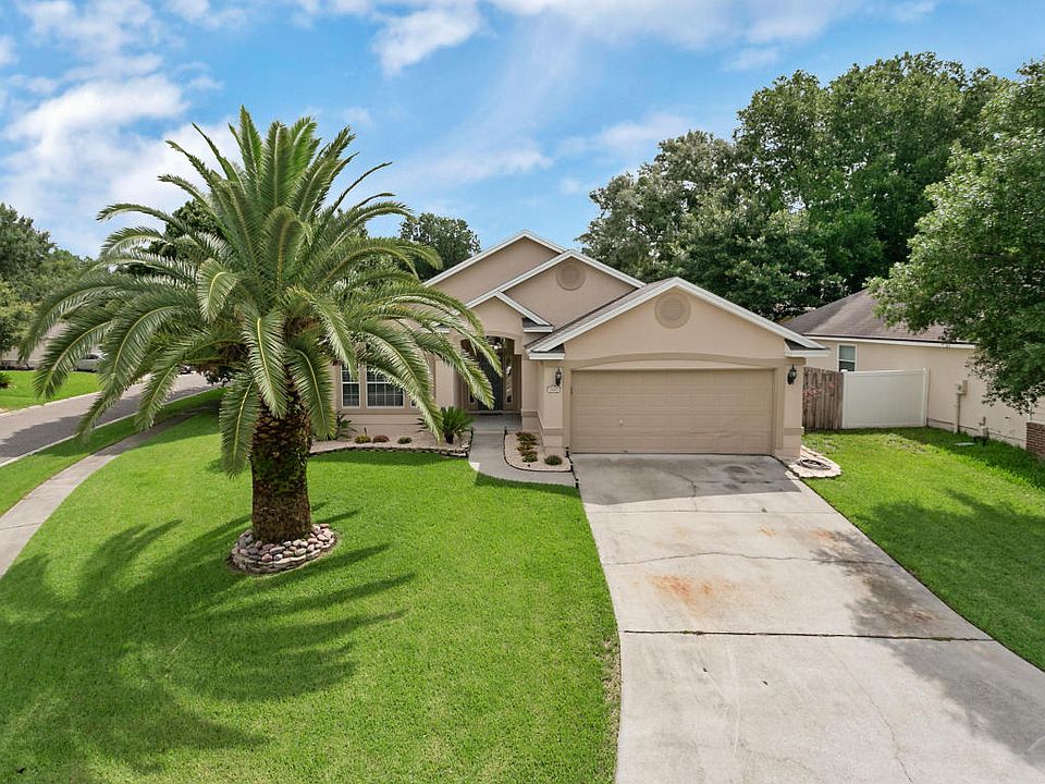 1st image of 2687 Coachman Lakes Dr