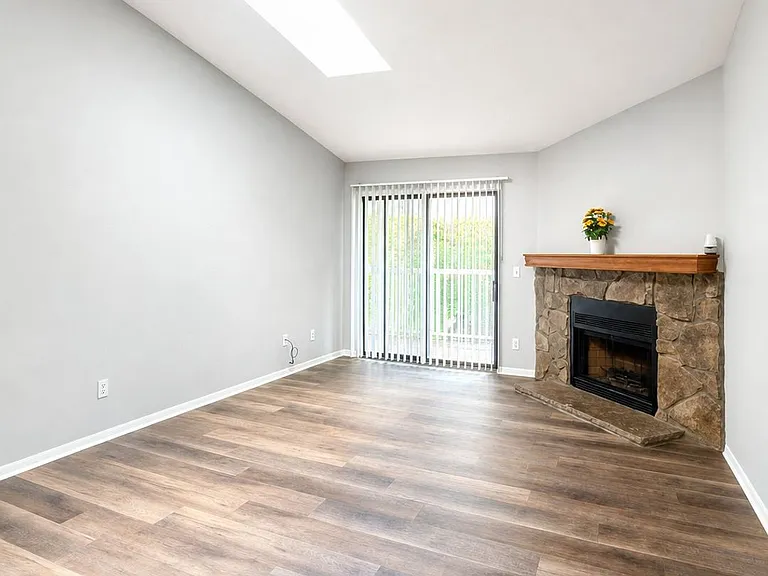 908 S Walden Way #203 — Photo 6