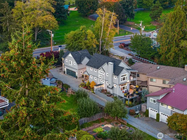 10707 NE West Kingston Road, Kingston, WA 98346