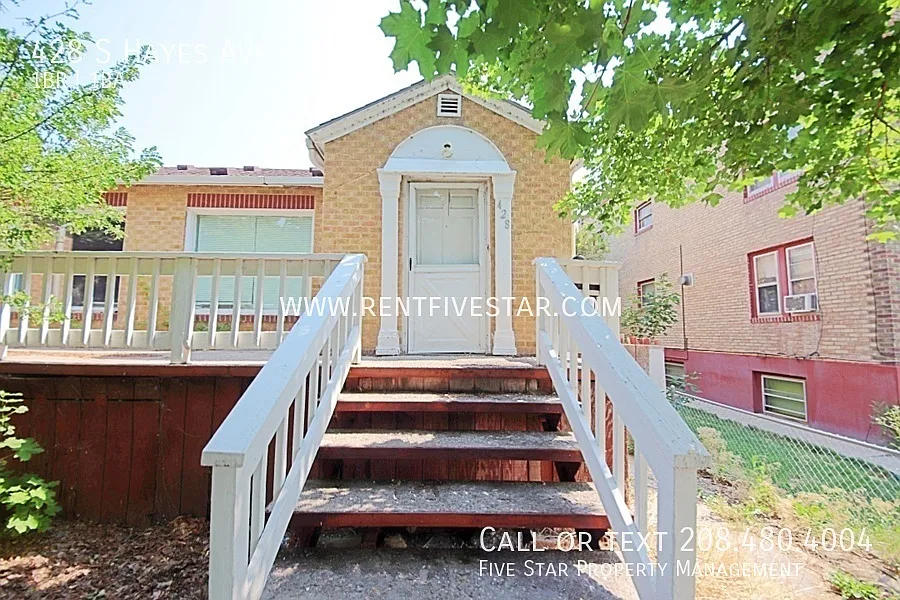 428 S Hayes Ave #B
