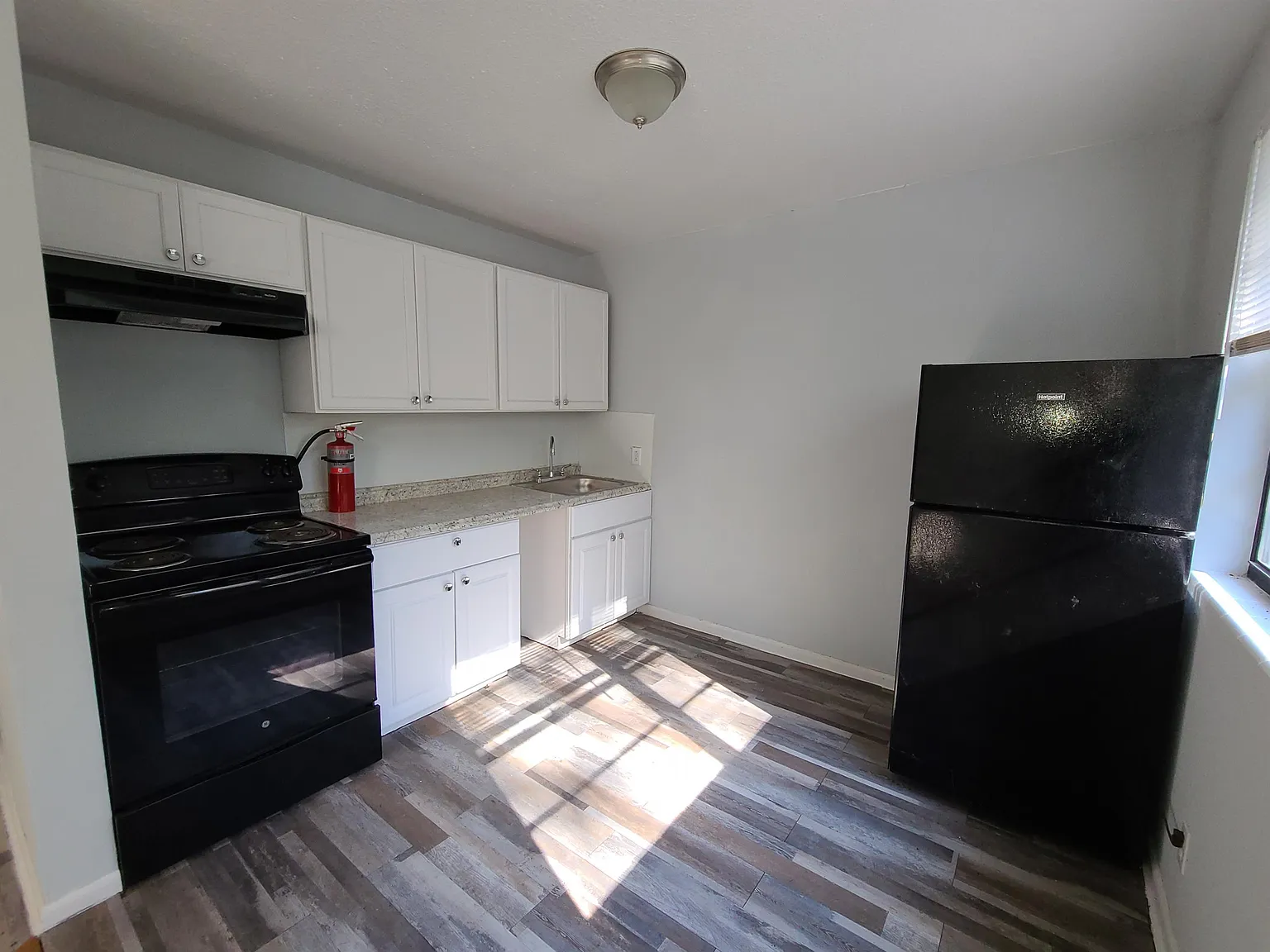 640 Detroit Street # 7 — Photo 2