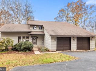 8423 Lock Ln, Warrenton, VA 20186