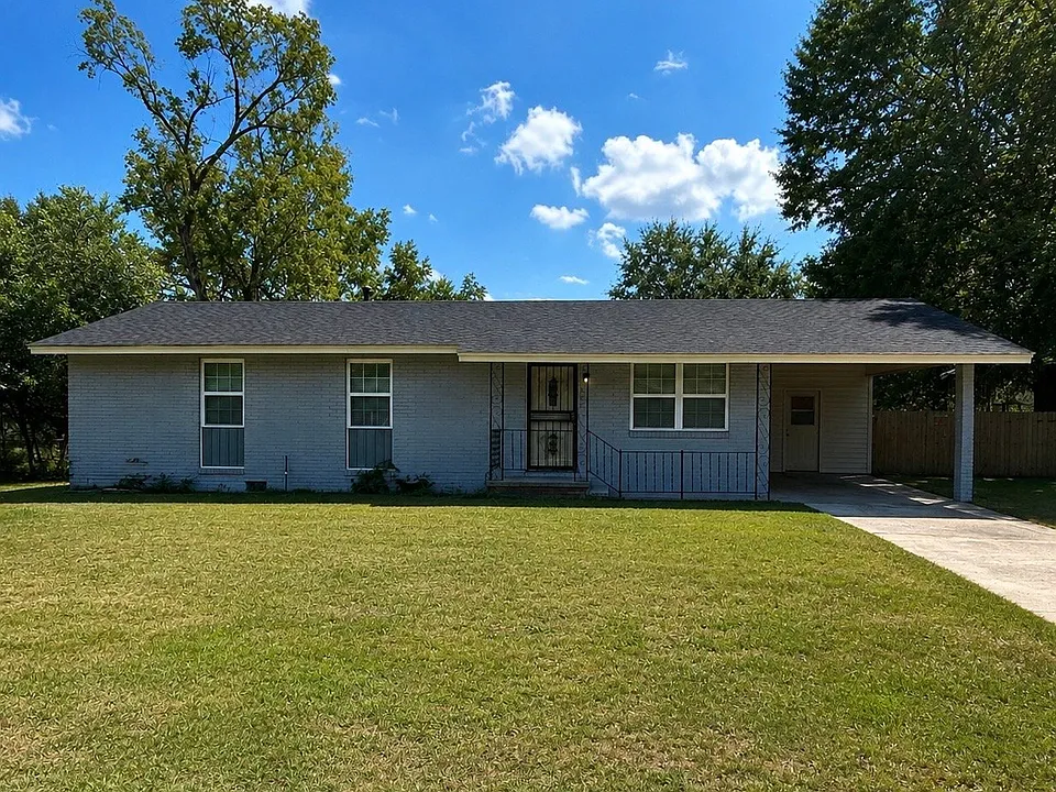 2055 Fernwood Cir