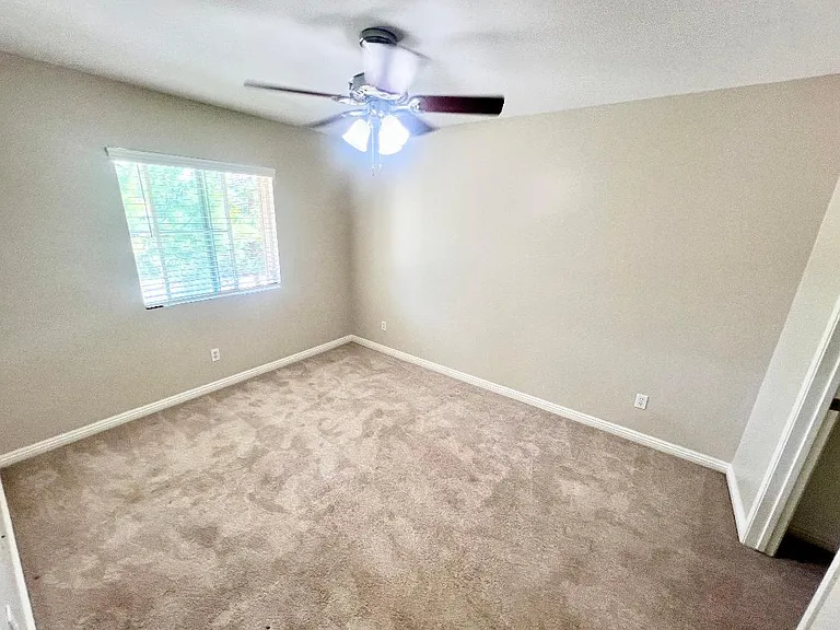 262 Glendale Ave — Photo 11