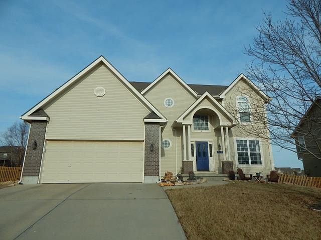 1st image of 812 Cottonwood Dr