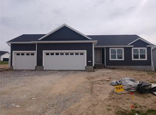 5124 Prairie Trl, Marion, IA 52302